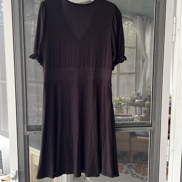Boden V-Neck Jersey Dress Women's 10 R Black Knee Length Semi Fit Pockets - Picture 6 of 7